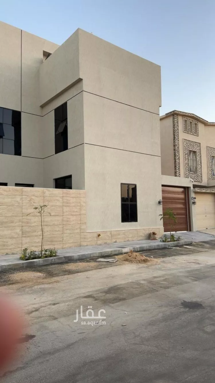 فيلا للبيع في شارع رقم 45, حي ظهرة لبن, مدينة الرياض, منطقة الرياض صورة 2
