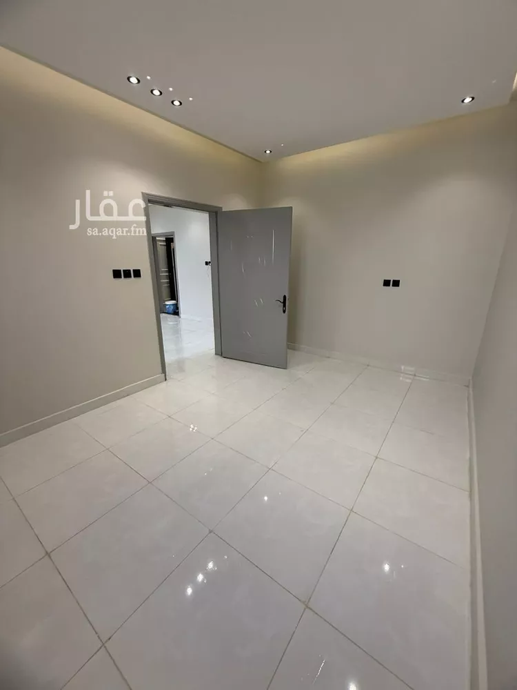شقة للإيجار في شارع قس بن ساعدة, حي الملك فيصل, مدينة الرياض, منطقة الرياض صورة 3