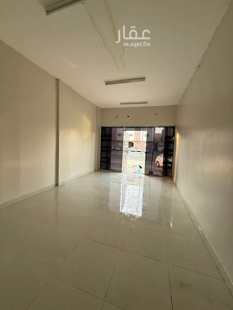 مكتب تجاري للإيجار في شارع قس بن ساعدة, حي الملك فيصل, مدينة الرياض, منطقة الرياض صورة 4