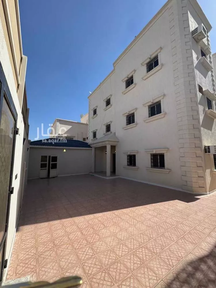 عمارة للبيع في شارع محمد زبين الشهراني ، حي قرى آل غليظ ، ابها ، منطقة عسير صورة 2