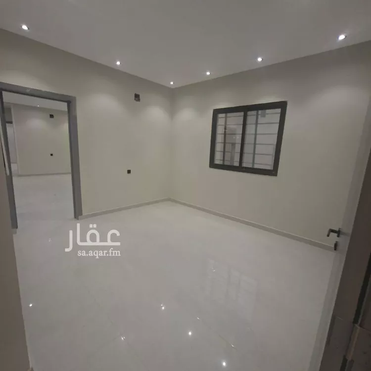 دور للبيع في شارع خريص, حي الجنادرية, مدينة الرياض, منطقة الرياض 8