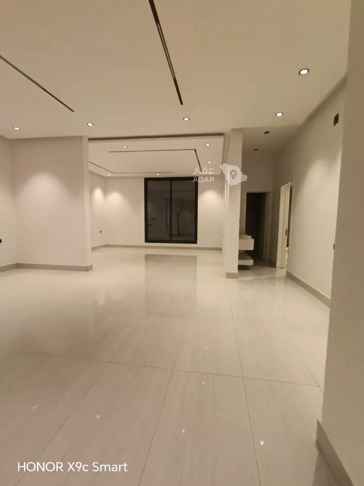 Villa for Sale in Riyadh Al Janadriyah صورة 3
