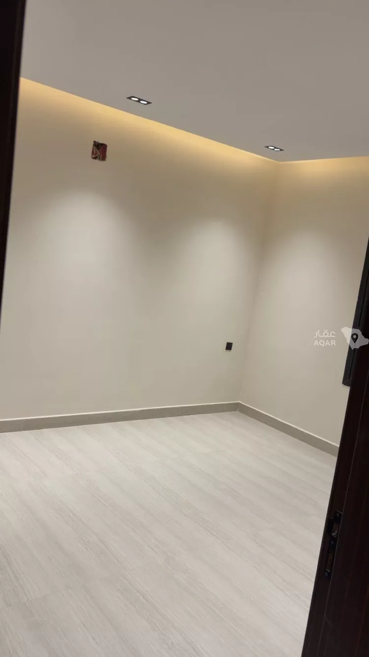 فيلا للبيع في حي عكاظ, مدينة الرياض, منطقة الرياض 4