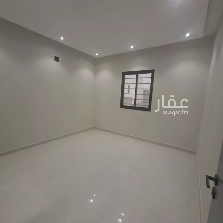 Floor for Sale in Riyadh Al Janadriyah