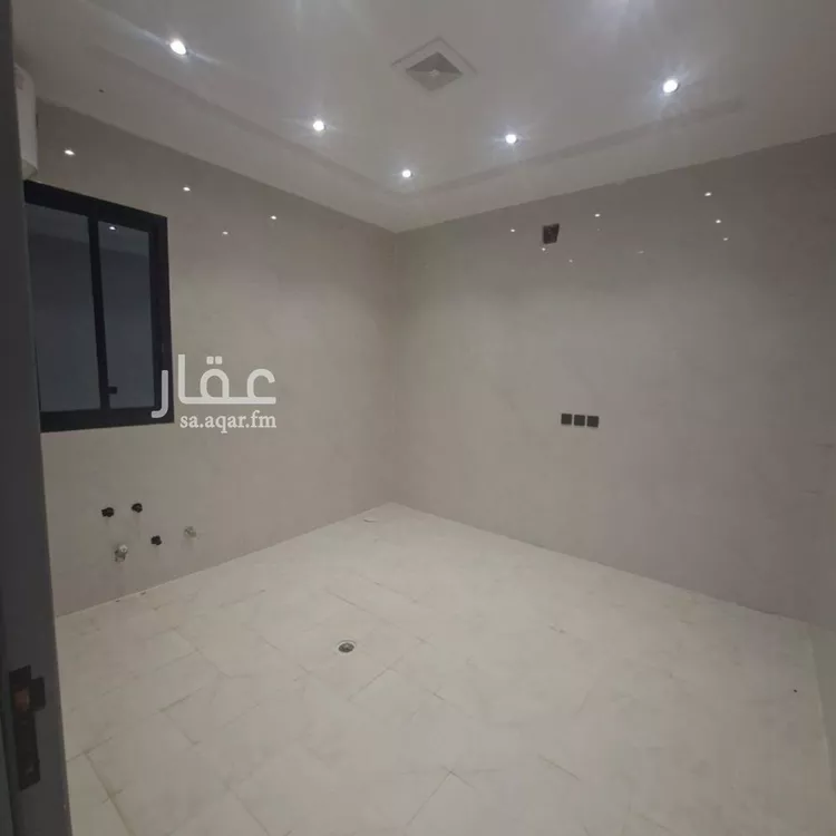 Floor for Sale in Riyadh Al Janadriyah صورة 2