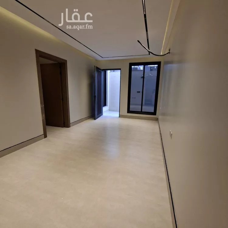 Floor for Sale in Riyadh Al Janadriyah