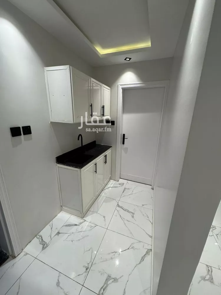 فيلا للإيجار في شارع خليج السويس, حي الملقا, مدينة الرياض, منطقة الرياض صورة 3