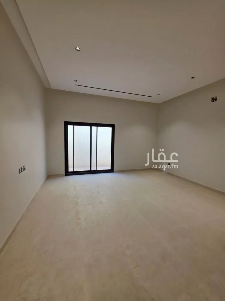 دور للبيع في شارع طريق النفود, حي عكاظ, مدينة الرياض, منطقة الرياض 19