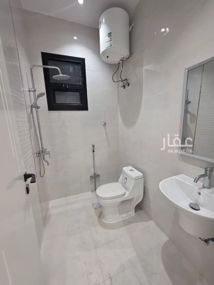 دور للبيع في شارع زين الدين أبي الفتح, حي السويدي, مدينة الرياض, منطقة الرياض صورة 3