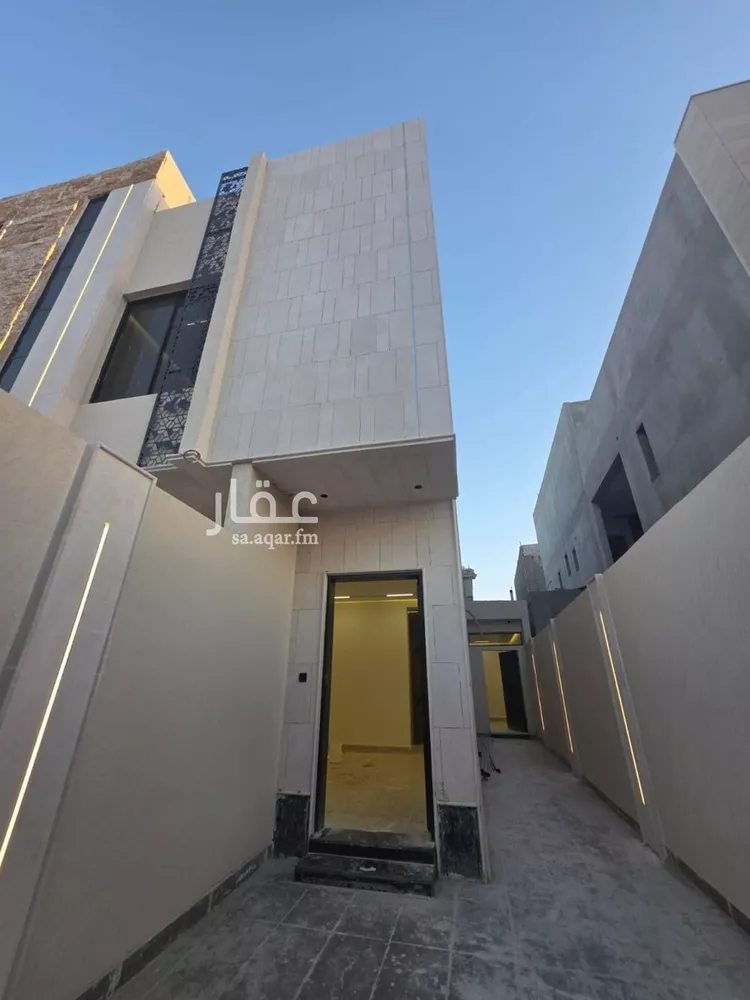 دور للبيع في شارع أحمد مفتي المكي الحنفي, حي طويق, مدينة الرياض, منطقة الرياض 15
