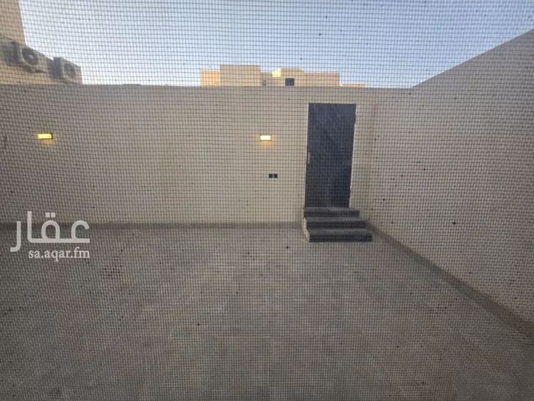 دور للبيع في شارع أحمد مفتي المكي الحنفي, حي طويق, مدينة الرياض, منطقة الرياض 8