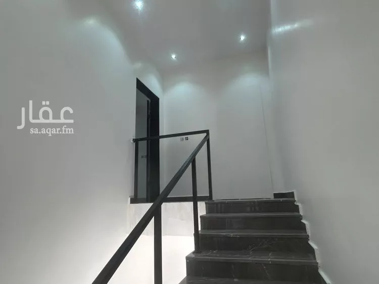 دور للبيع في شارع طلال بن خالد, حي الدار البيضاء, مدينة الرياض, منطقة الرياض 13