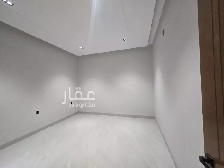 دور للبيع في شارع أحمد مفتي المكي الحنفي, حي طويق, مدينة الرياض, منطقة الرياض 10