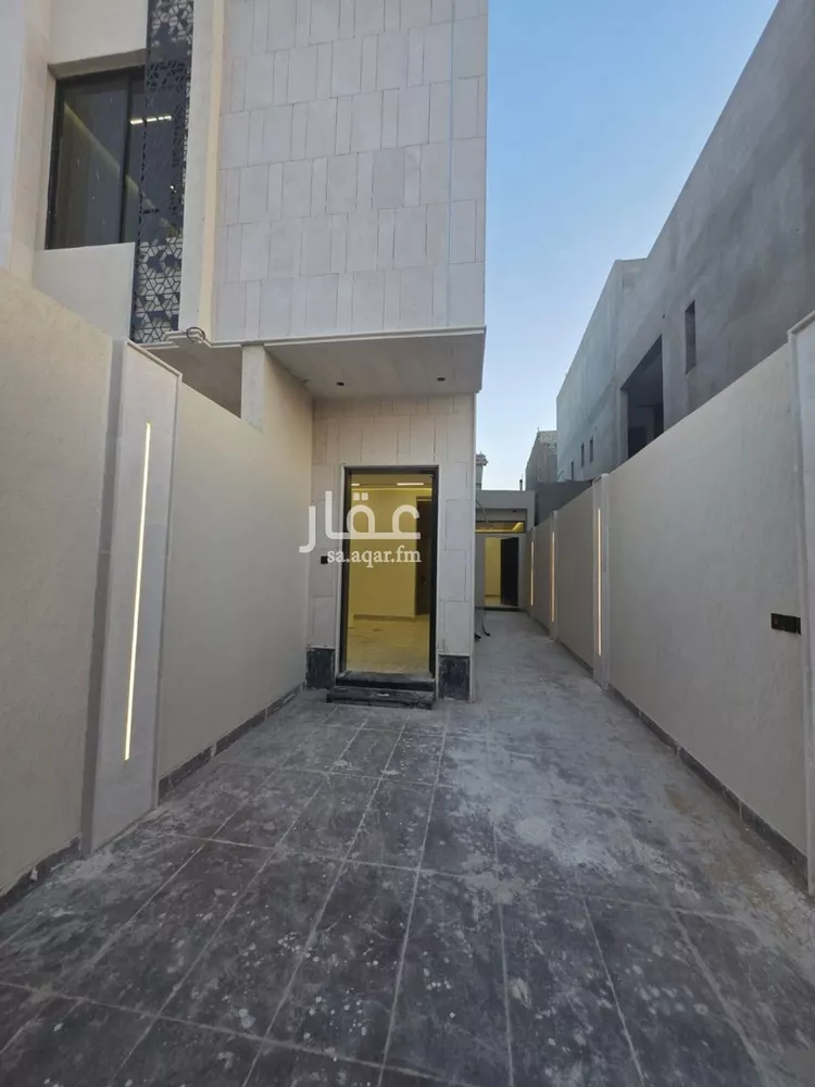 دور للبيع في شارع مالك بن أنس, حي طويق, مدينة الرياض, منطقة الرياض 7