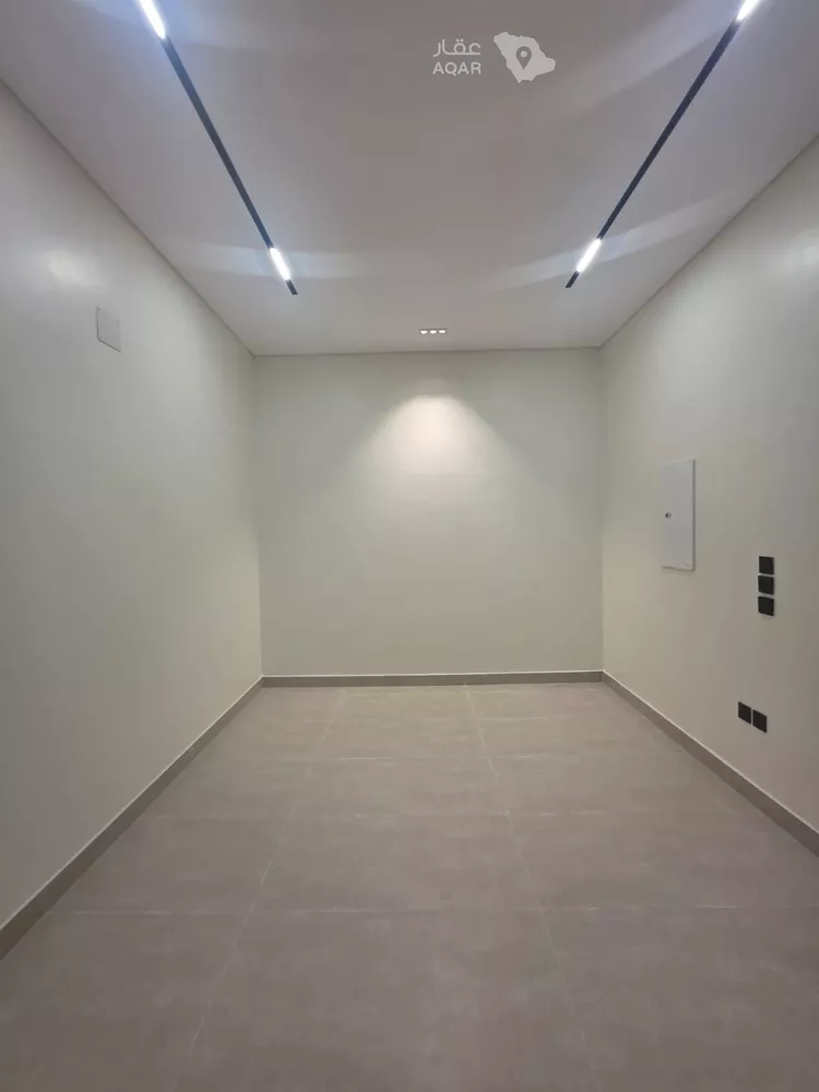 دور للبيع في شارع جبل الأجداد, حي الدار البيضاء, مدينة الرياض, منطقة الرياض 12