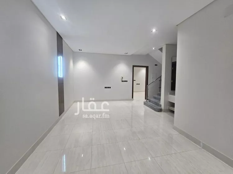 فيلا للبيع في شارع الصحيفات, حي العريجاء الغربي, مدينة الرياض, منطقة الرياض صورة 3