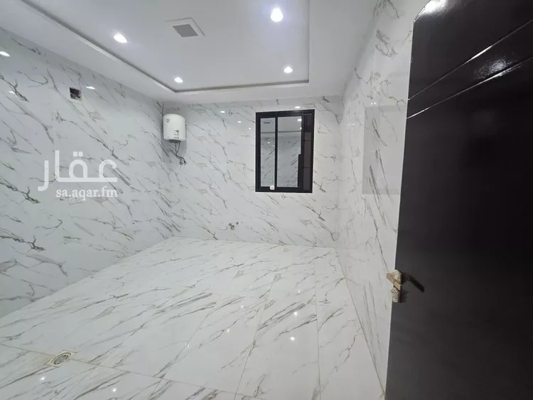 فيلا للبيع في شارع جبل العلوم, حي العريجاء الغربي, مدينة الرياض, منطقة الرياض 17