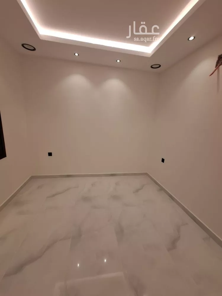 فيلا للبيع في شارع الطائف, حي ظهرة لبن, مدينة الرياض, منطقة الرياض صورة 2