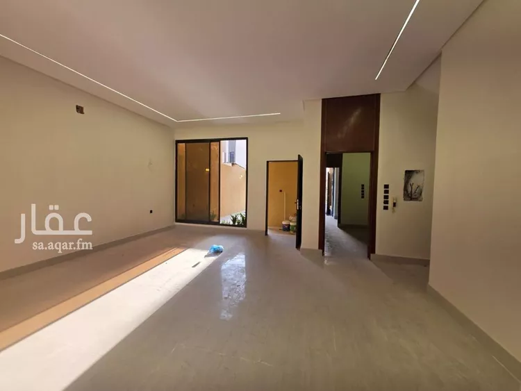 فيلا للبيع في شارع عبدالرحمن بن موسى, حي العوالي, مدينة الرياض, منطقة الرياض صورة 3