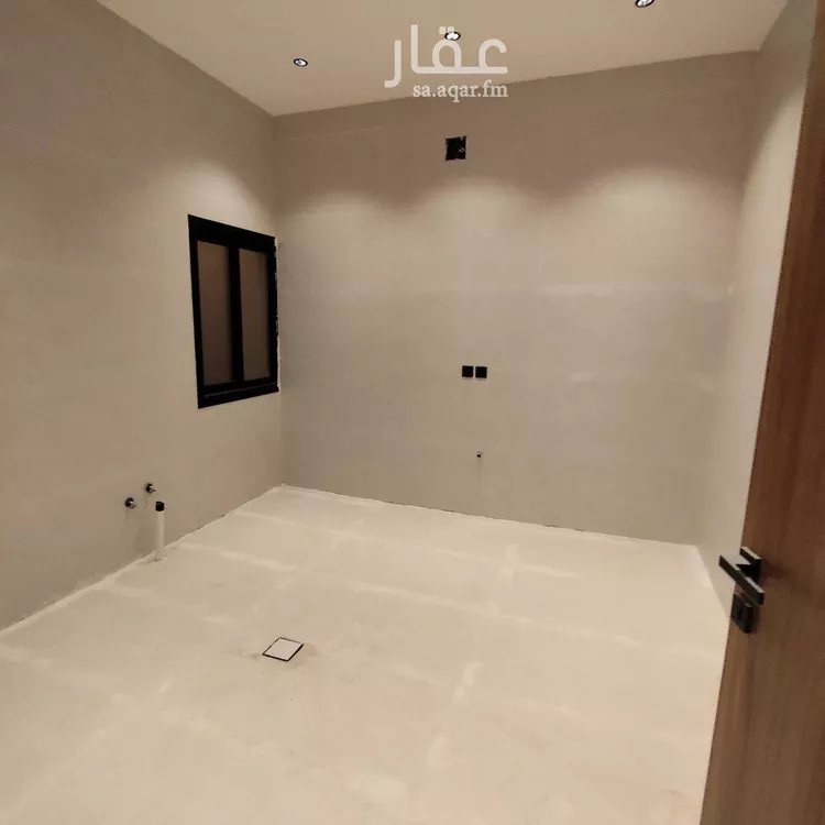 دور للبيع في شارع طريق النفود, حي عكاظ, مدينة الرياض, منطقة الرياض 13