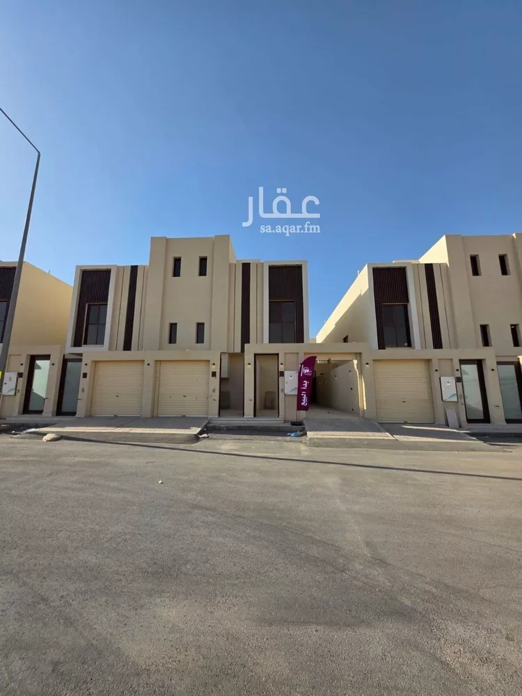 دور للبيع في شارع طريق النفود, حي عكاظ, مدينة الرياض, منطقة الرياض 17