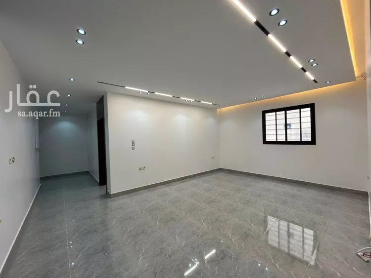 دور للبيع في شارع طلال بن خالد, حي الدار البيضاء, مدينة الرياض, منطقة الرياض 6