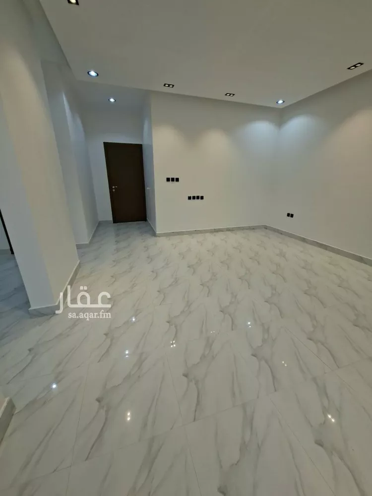 فيلا للبيع في شارع منصور البهوتي, حي بدر, مدينة الرياض, منطقة الرياض صورة 5