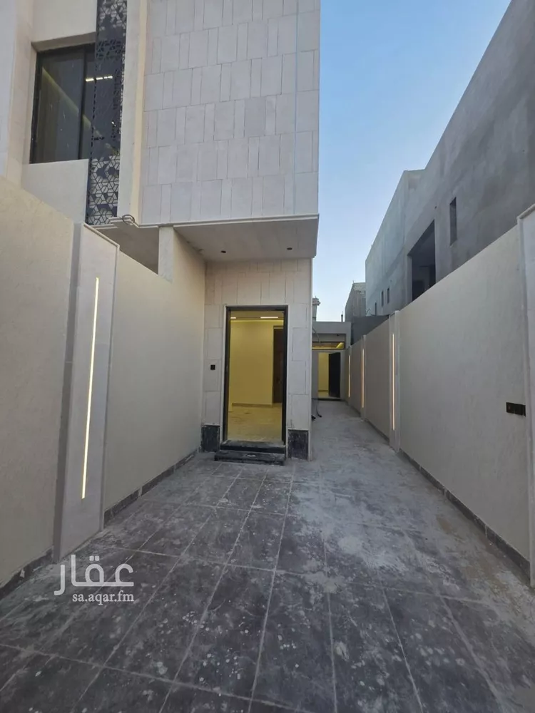 دور للبيع في شارع أحمد مفتي المكي الحنفي, حي طويق, مدينة الرياض, منطقة الرياض 13