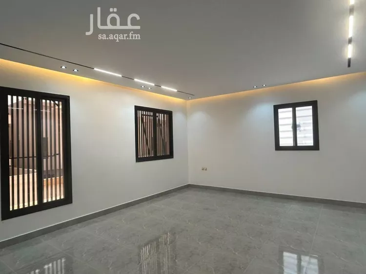 دور للبيع في شارع طلال بن خالد, حي الدار البيضاء, مدينة الرياض, منطقة الرياض صورة 2