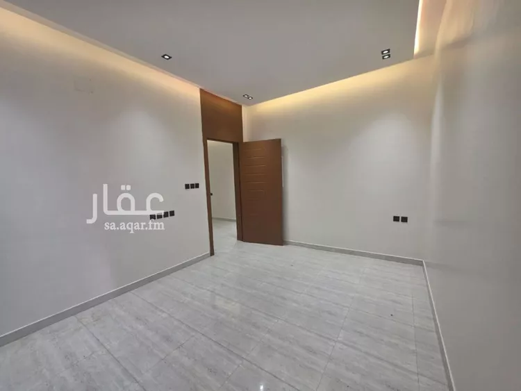 دور للبيع في شارع أحمد مفتي المكي الحنفي, حي طويق, مدينة الرياض, منطقة الرياض 9