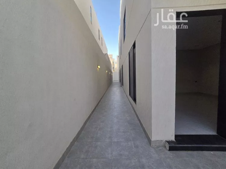 دور للبيع في شارع أحمد مفتي المكي الحنفي, حي طويق, مدينة الرياض, منطقة الرياض 9
