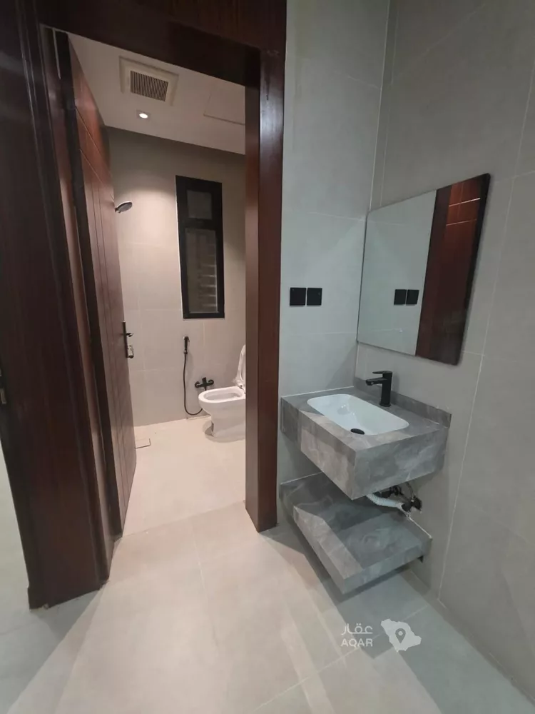 دور للبيع في شارع جبل الأجداد, حي الدار البيضاء, مدينة الرياض, منطقة الرياض 13