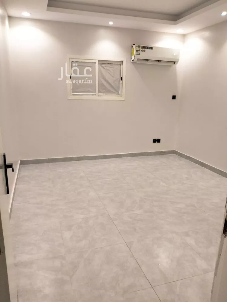 شقة للإيجار في شارع الخزنة, حي إشبيلية, مدينة الرياض, منطقة الرياض