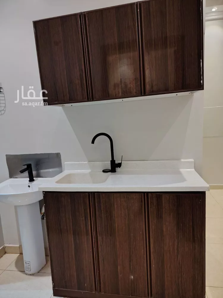 شقة للإيجار في شارع سراقة بن عمرو, حي الشهداء, مدينة الرياض, منطقة الرياض صورة 3