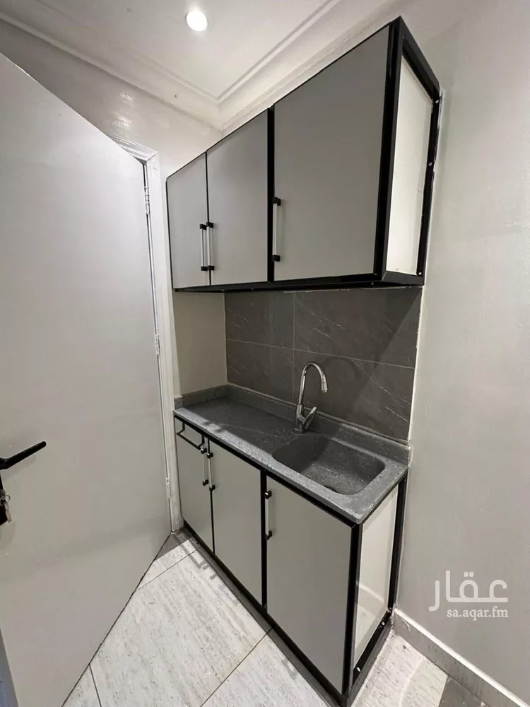 شقة للإيجار في شارع الخضار, حي المروج, مدينة الرياض, منطقة الرياض صورة 2