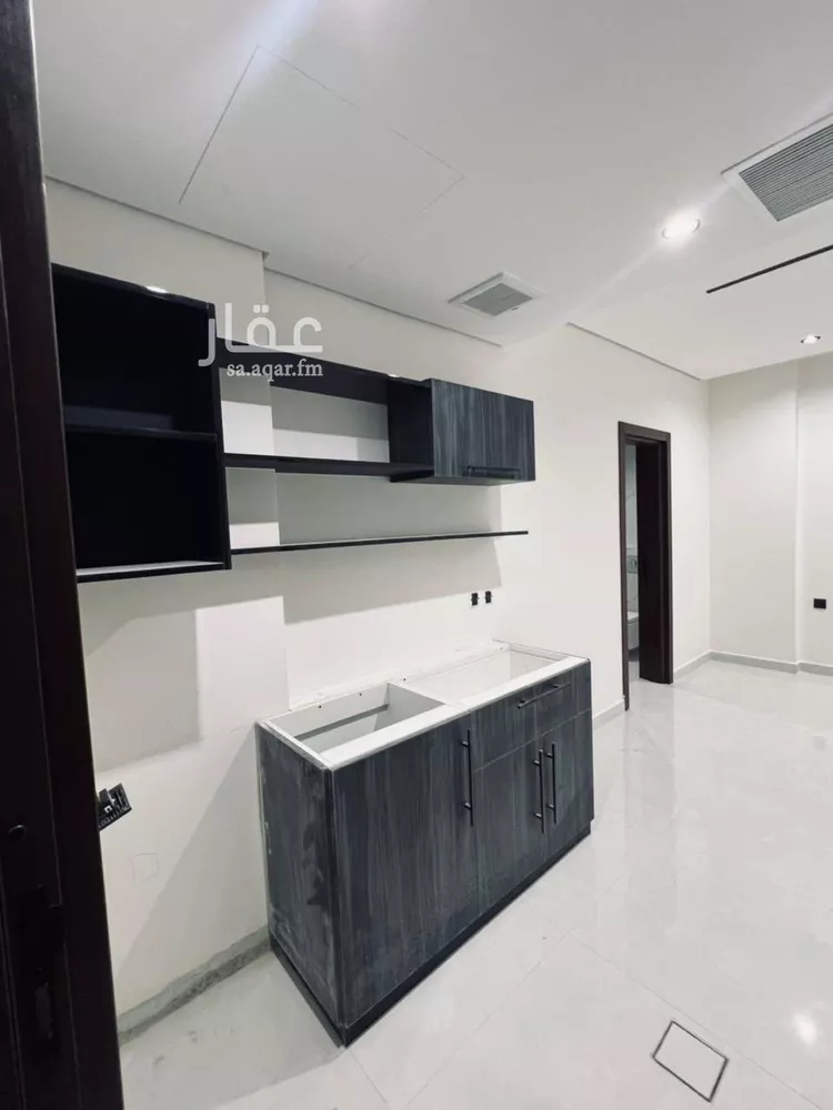 شقة للإيجار في شارع عبدالله الخرجي, حي الملقا, مدينة الرياض, منطقة الرياض صورة 3