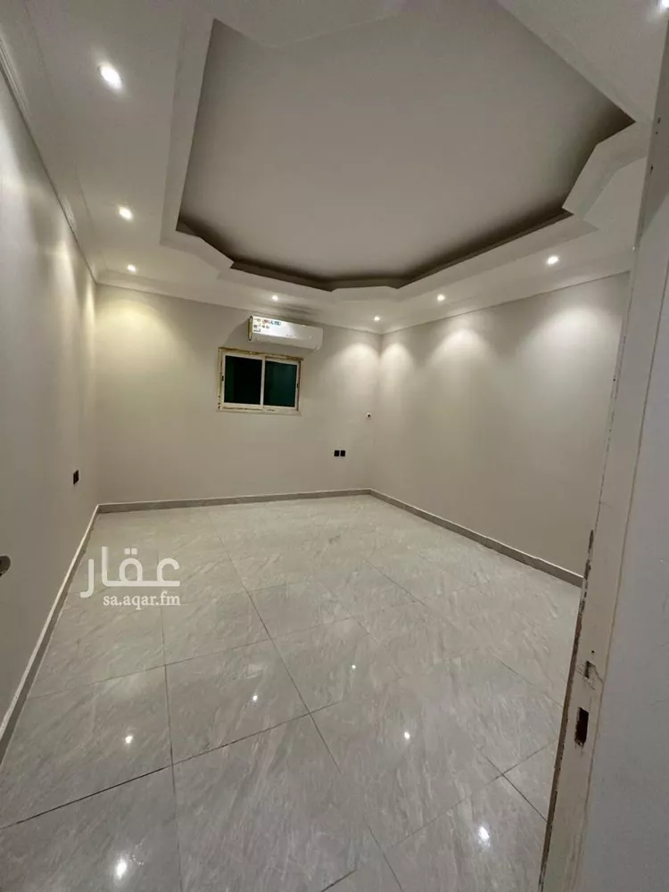 شقة للإيجار في شارع الخزنة, حي إشبيلية, مدينة الرياض, منطقة الرياض