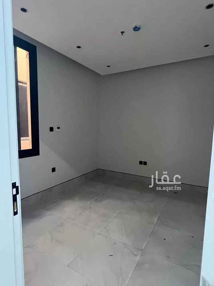 شقة للبيع في شارع عشيرة سدير, حي الرائد, مدينة الرياض, منطقة الرياض صورة 3