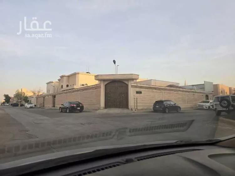 فيلا للبيع في شارع عماد الدين الكاتب, حي النهضة, مدينة الرياض, منطقة الرياض صورة 4