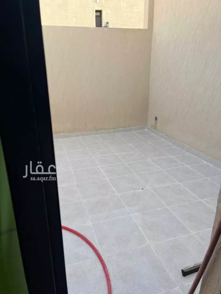 فيلا للبيع في طريق ابو عبيدة عامر بن الجراح ، حي السعادة ، الرياض ، منطقة الرياض صورة 3