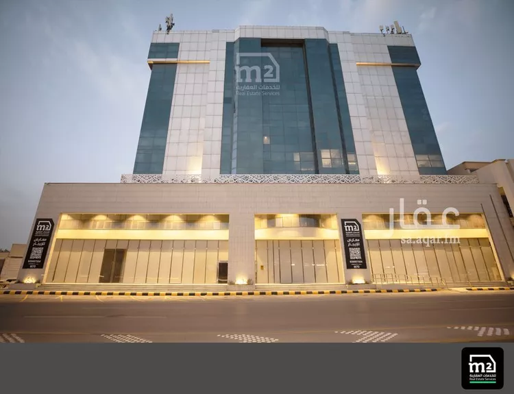 مكتب تجاري للإيجار في شارع طريق الملك فهد, حي النموذجية, مدينة الرياض, منطقة الرياض