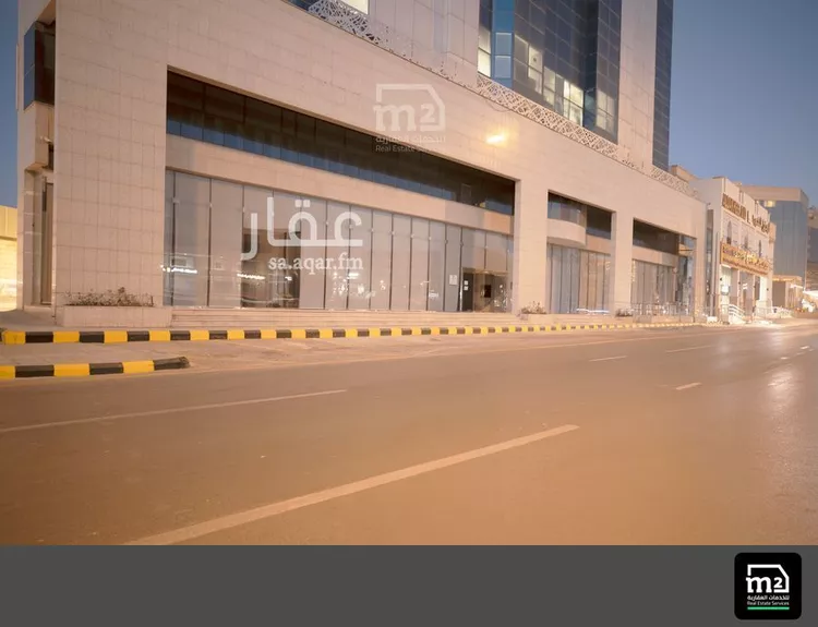 محل للإيجار في شارع طريق الملك فهد, حي النموذجية, مدينة الرياض, منطقة الرياض صورة 2
