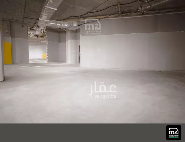 محل للإيجار في شارع طريق الملك فهد, حي النموذجية, مدينة الرياض, منطقة الرياض 8