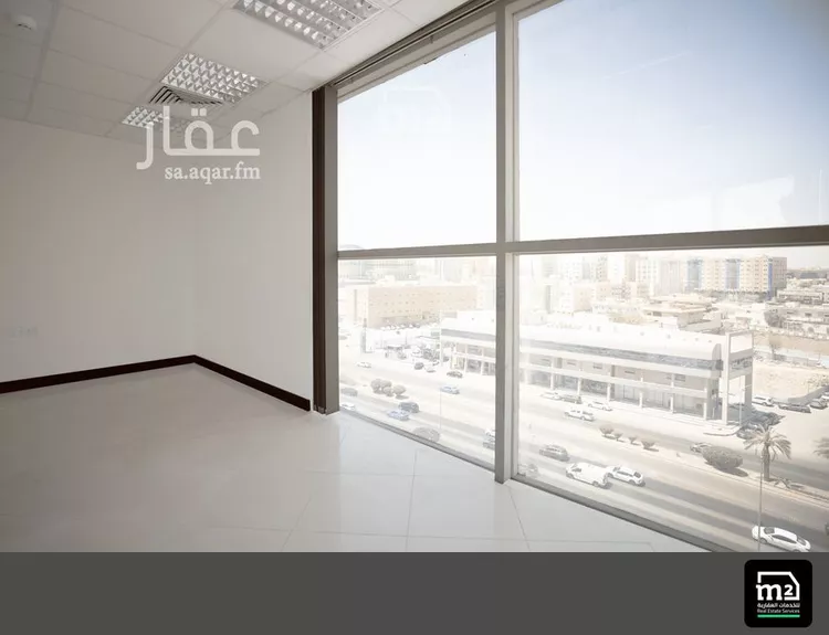 مكتب تجاري للإيجار في شارع طريق الملك فهد, حي النموذجية, مدينة الرياض, منطقة الرياض صورة 4
