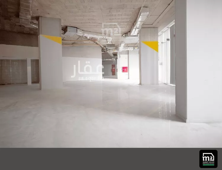 محل للإيجار في شارع طريق الملك فهد, حي النموذجية, مدينة الرياض, منطقة الرياض 13