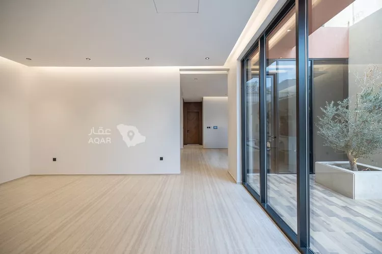 Floor for Sale in Riyadh Al Ghadir