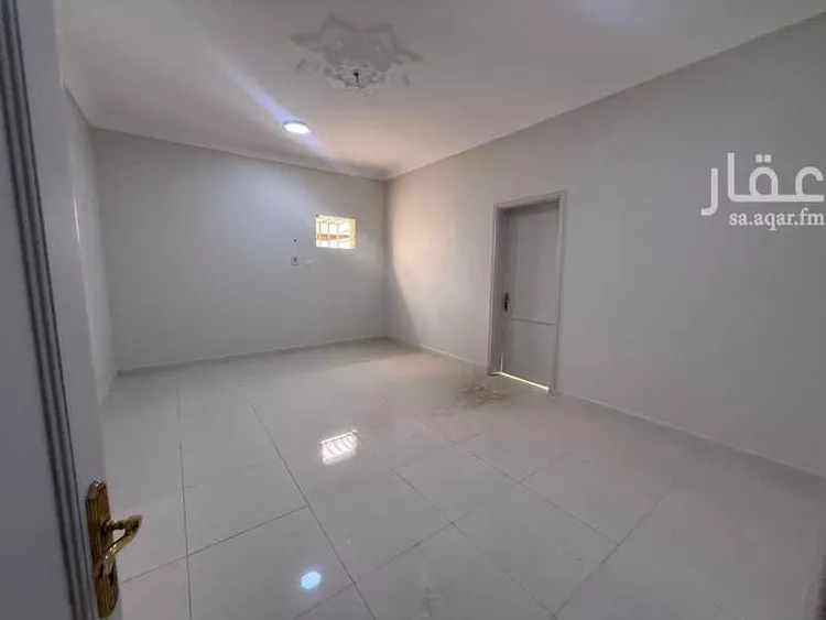 شقة للإيجار في شارع شهيد الدين والوطن وكيل رقيب/سالم فريج البلوي, حي الحمراء, مدينة تبوك, منطقة تبوك صورة 2