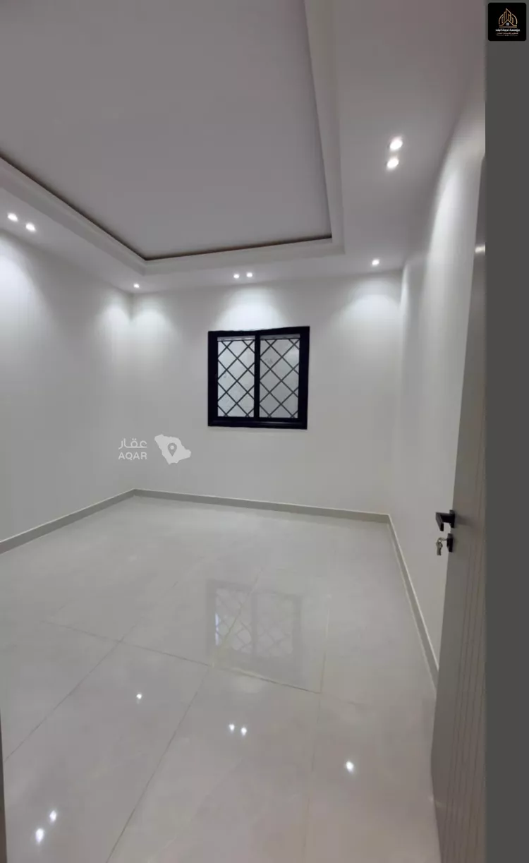 فيلا للبيع في شارع أبي القاسم التغلبي, حي بدر, مدينة الرياض, منطقة الرياض 10