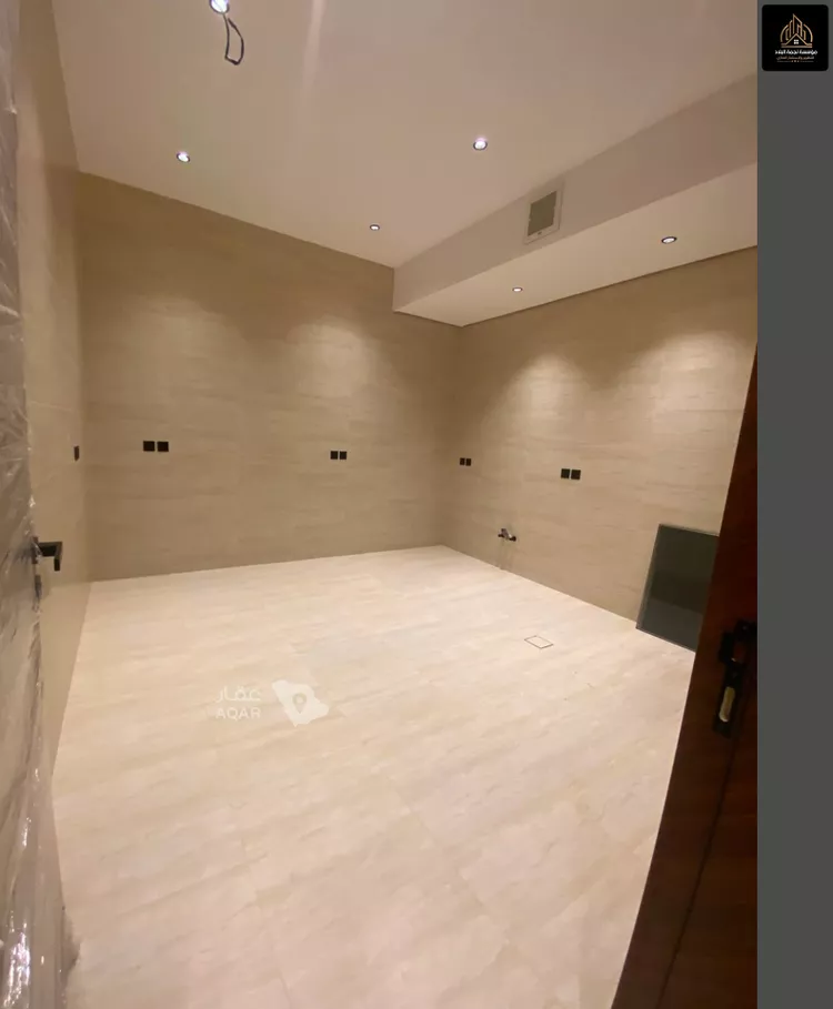 Floor for Sale in Riyadh As Suwaidi Al Gharabi 8