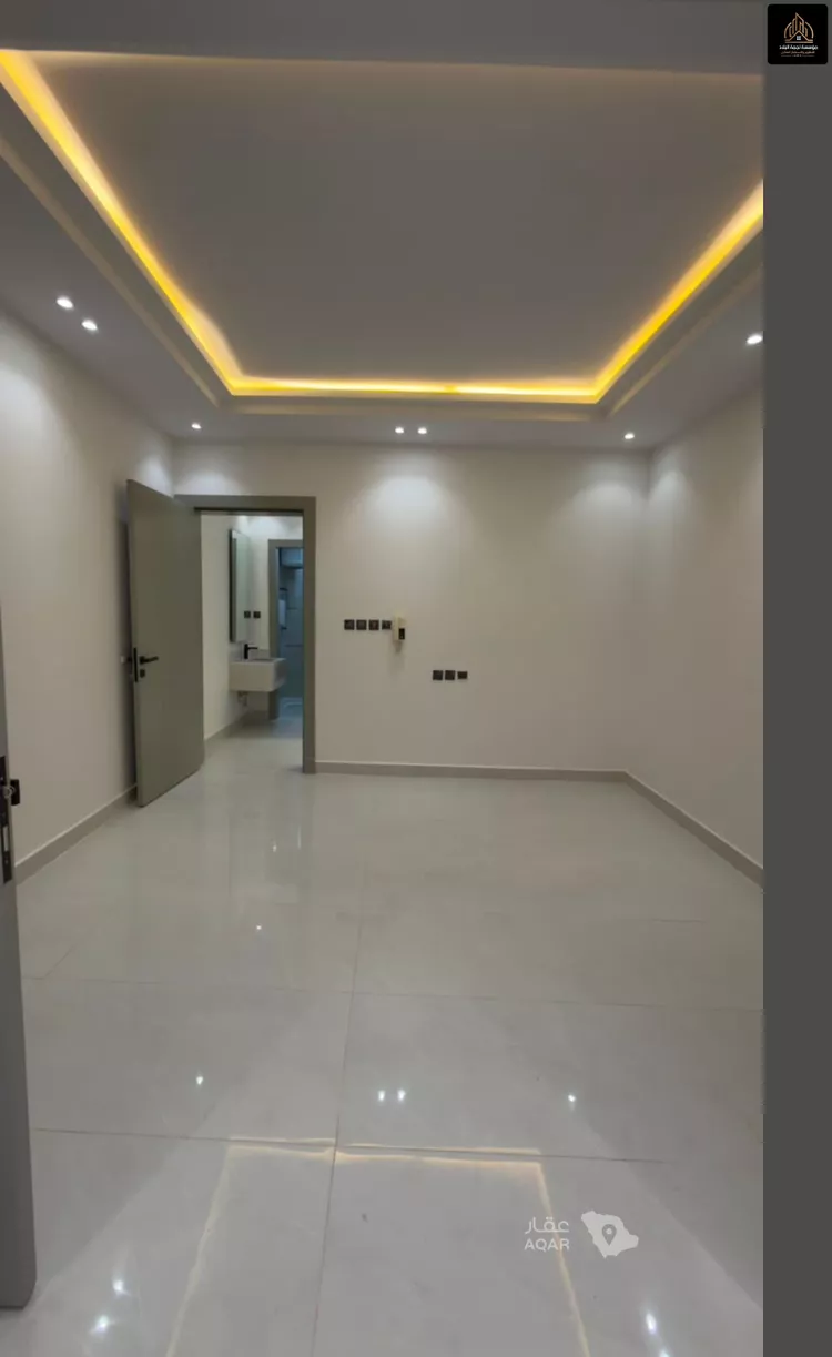 فيلا للبيع في شارع أبي القاسم التغلبي, حي بدر, مدينة الرياض, منطقة الرياض 5